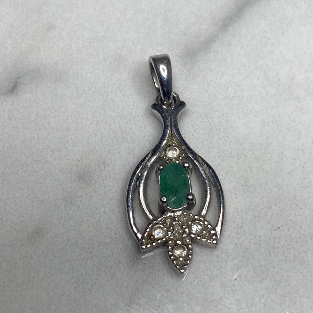 Emerald pendant‎ 925 sterling R J Graziano